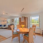 Wohnzimmer Essbereich Chiemsee Sonne 02
