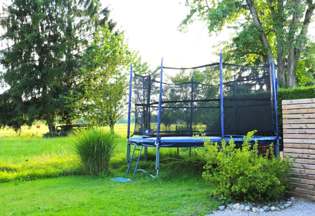 09_Trampolin_Close